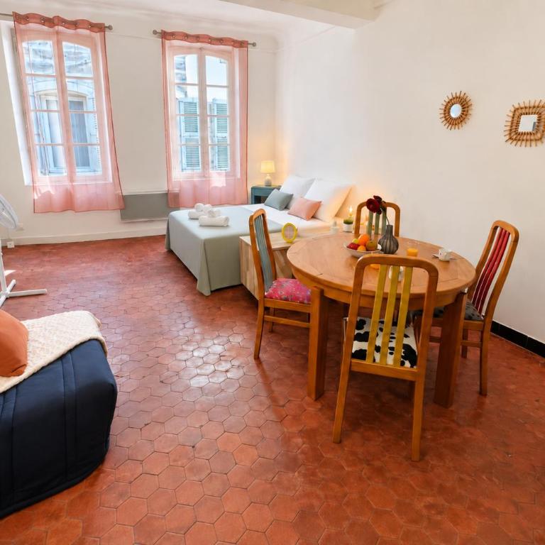 STUDIO - place St Didier - Emplacement idéal - One-Bedroom Apartment - 10