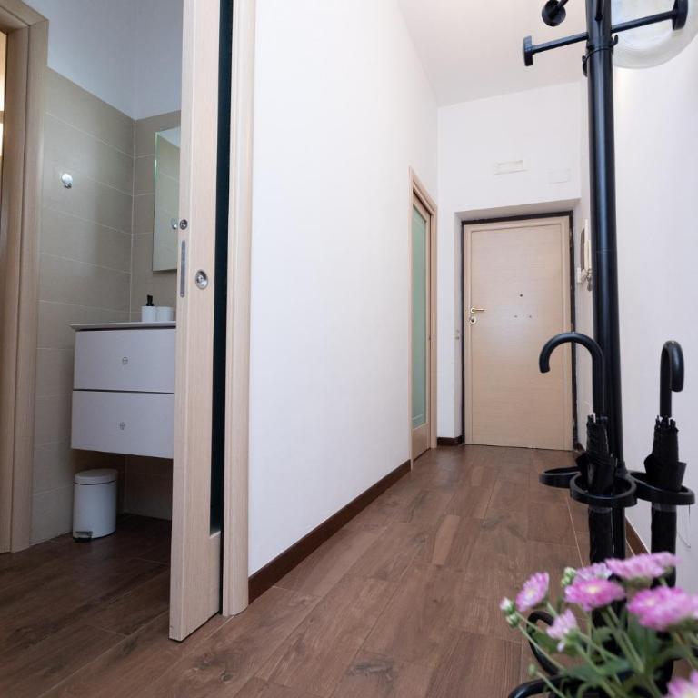 GuestHost - Roomy Apartment in Rome's Centre - Appartamento - 35