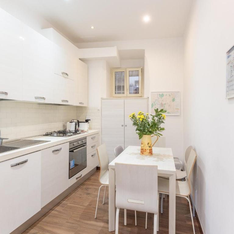 GuestHost - Roomy Apartment in Rome's Centre - Appartamento - 6