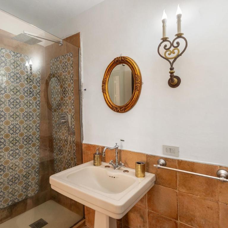 Historic Relais Santa Lucia - Villa con Vista Mare - 40