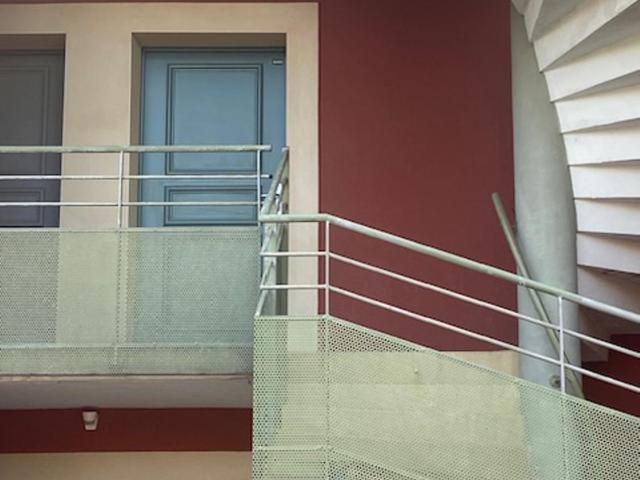 Les Tournesols, T2 avec balcon, parking, Cité à 8 min - Appartement 1 Chambre - 21