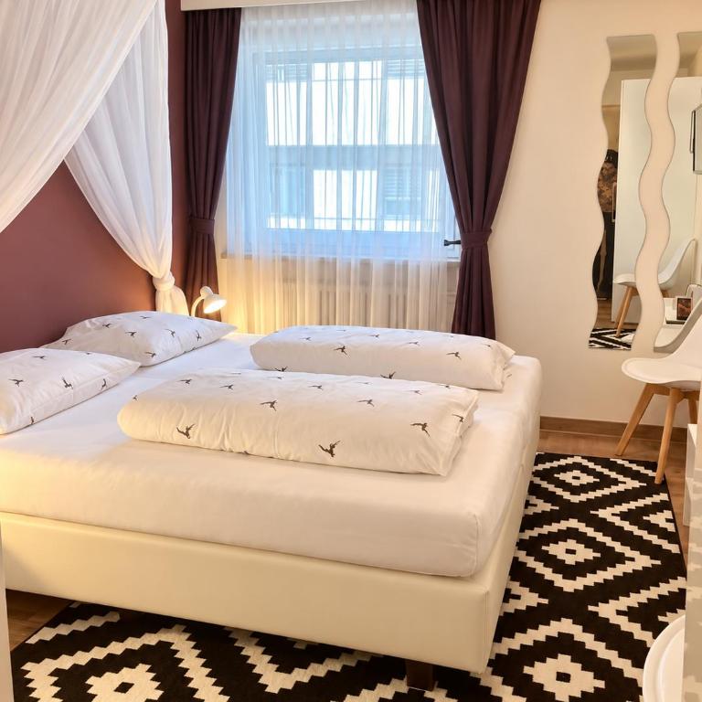 Hotel St Valentin Rooms & Appartements - Camera Matrimoniale Basic - 2