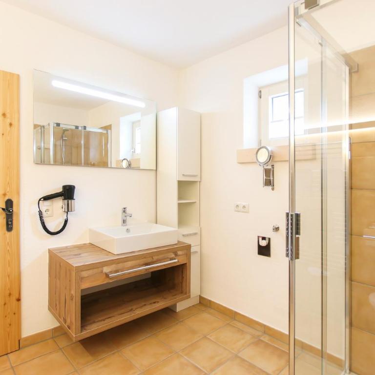Alte Zimmerei - Lofer - Apartment mit 2 Schlafzimmern und Gartenblick - 21