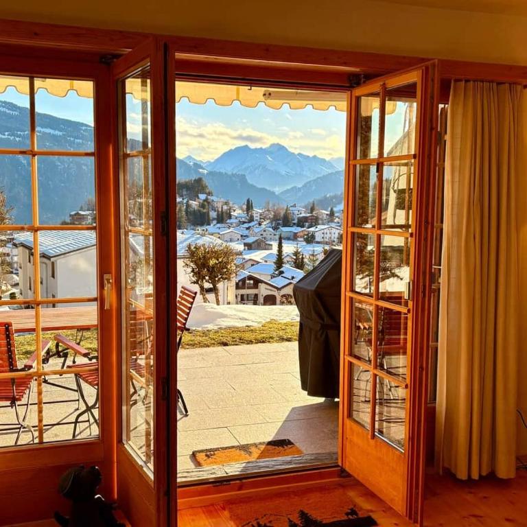 Cosy apartment, private garden with mountain views - Apartment - 10
