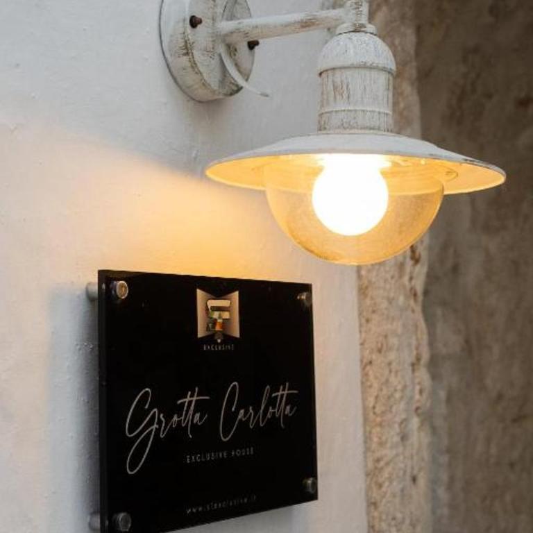Grotta Carlotta Luxury Suite - Camera Matrimoniale con Vasca Idromassaggio - 10