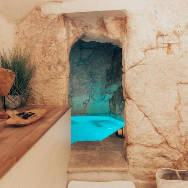 Grotta Carlotta Luxury Suite - Camera Matrimoniale con Vasca Idromassaggio - 1