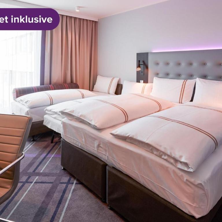 Premier Inn Nürnberg City Opernhaus - Vierbettzimmer - 9