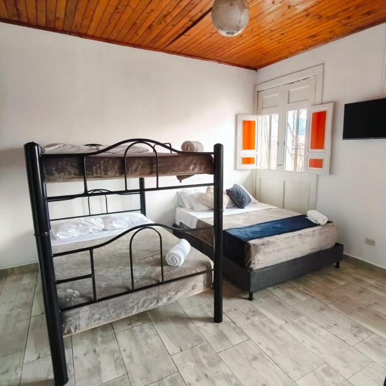 Hotel La Fortaleza D&E Sede Galeria - Habitación Familiar Superior - 2