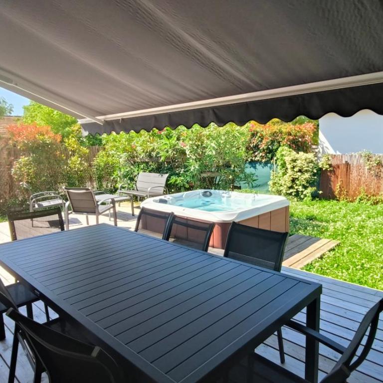 Villa L'escale 600 m de la plage - Casa - 5