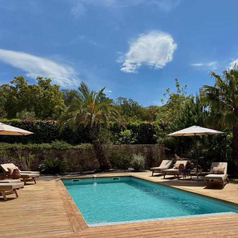 Superbe Villa 14 pers, vue mer et piscine chauffée - Villa - 78