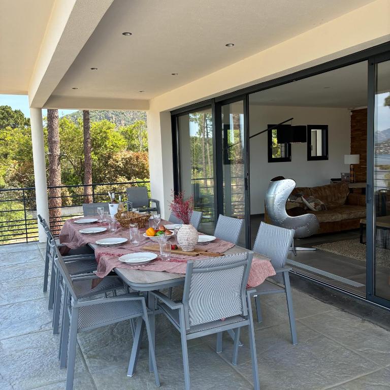 Superbe Villa 14 pers, vue mer et piscine chauffée - Villa - 94