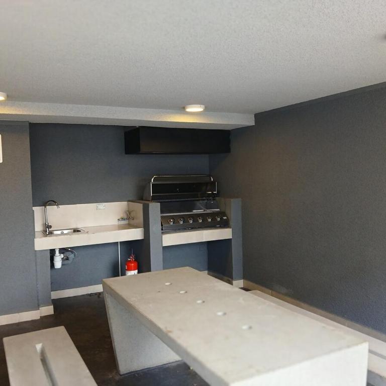 Depto Pto Montt 2D 1B centro Mall costanera Se Emite Factura - Three-Bedroom Apartment - 5