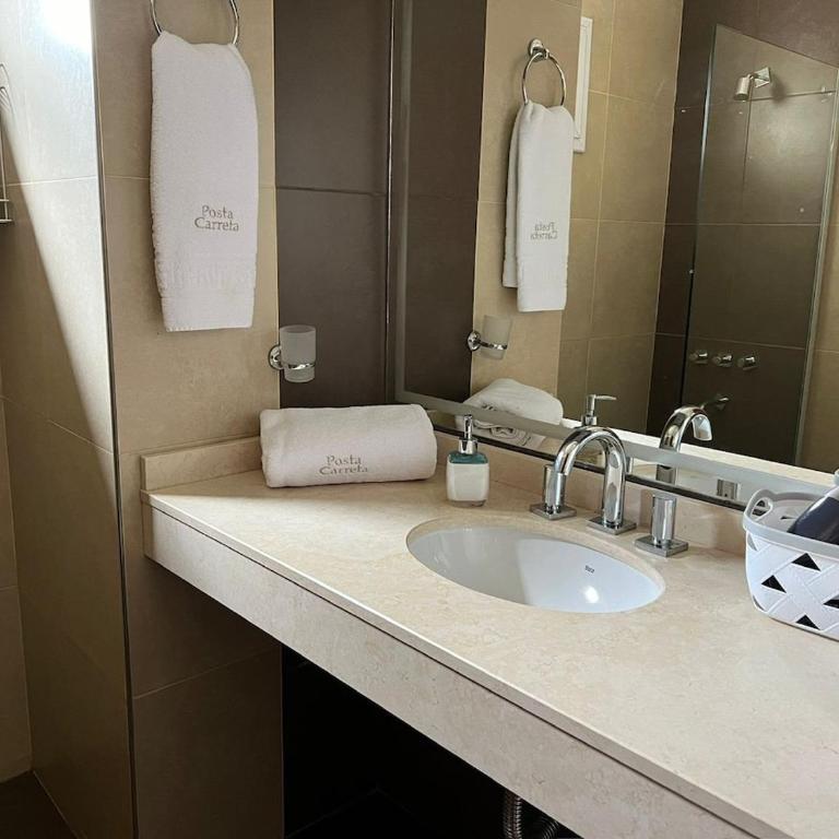 Ariel Apartment - Miami Beach & Sierras - Two-Bedroom Apartment - 2