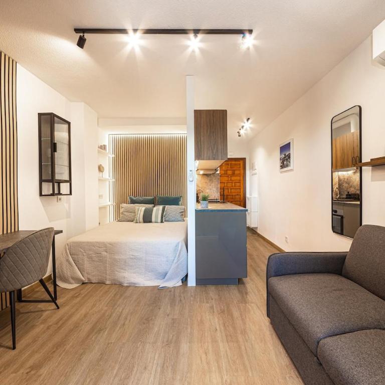 Palm Apartments Sunny Studio Fast Wi-Fi deal for Long Stay - Appartement 1 Chambre - 6