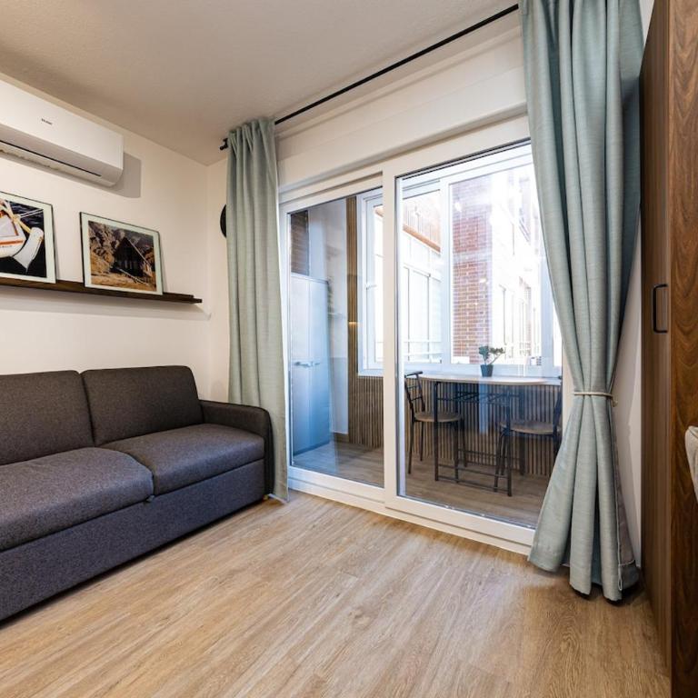 Palm Apartments Sunny Studio Fast Wi-Fi deal for Long Stay - Appartement 1 Chambre - 8