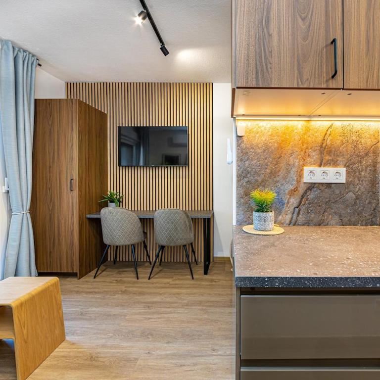Palm Apartments Sunny Studio Fast Wi-Fi deal for Long Stay - Appartement 1 Chambre - 10