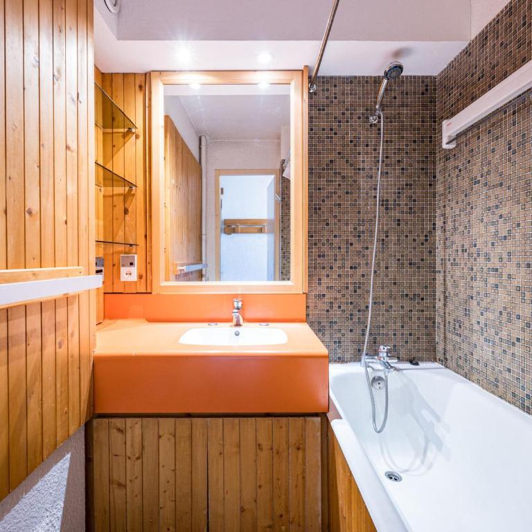 Studio lumineux avec balcon, Ski aux pieds, 4 pers - FR-1-344-945 - Studio - 11