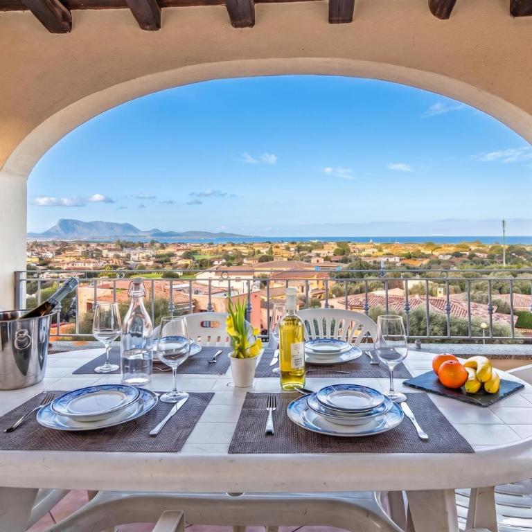 Tavolara Sea View Apartments - Two Bedroom Apartment with Terrace 2 - 2
