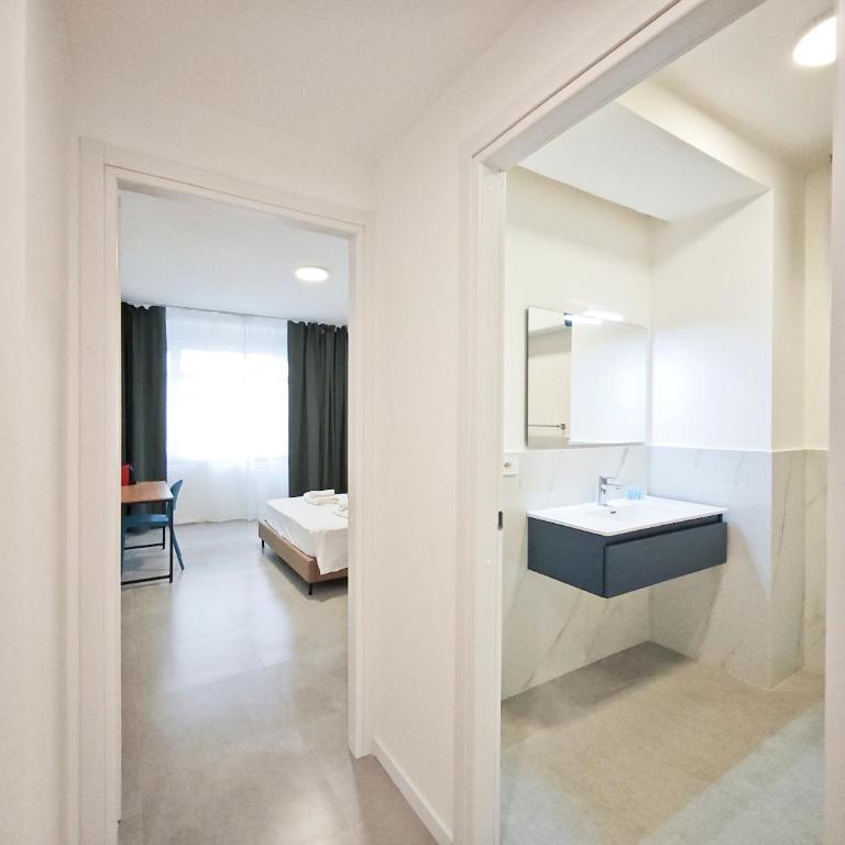 Pietra Apartment - Camera Tripla con Bagno Privato - 11