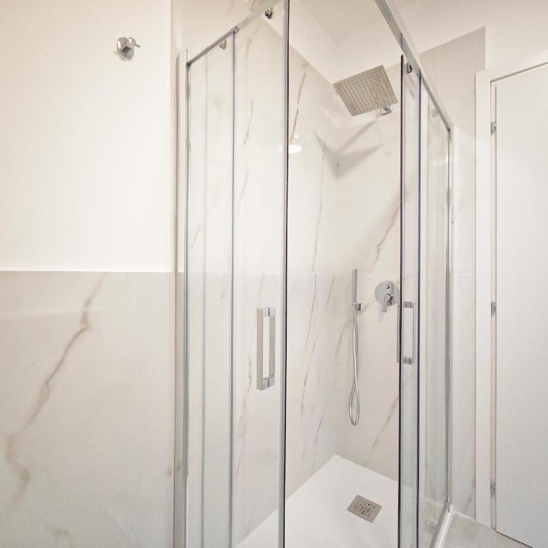 Pietra Apartment - Camera Tripla con Bagno Privato - 19