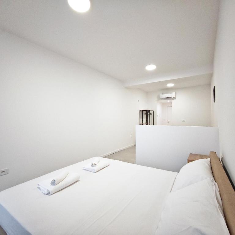 Pietra Apartment - Camera Matrimoniale con Bagno Privato - 12