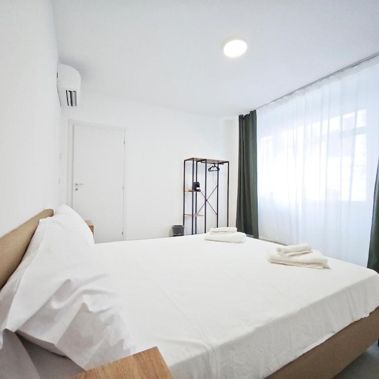 Pietra Apartment - Camera Tripla con Bagno Privato - 6