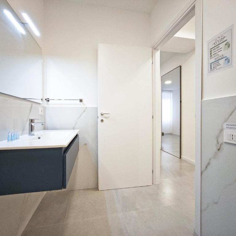 Pietra Apartment - Camera Tripla con Bagno Privato - 17