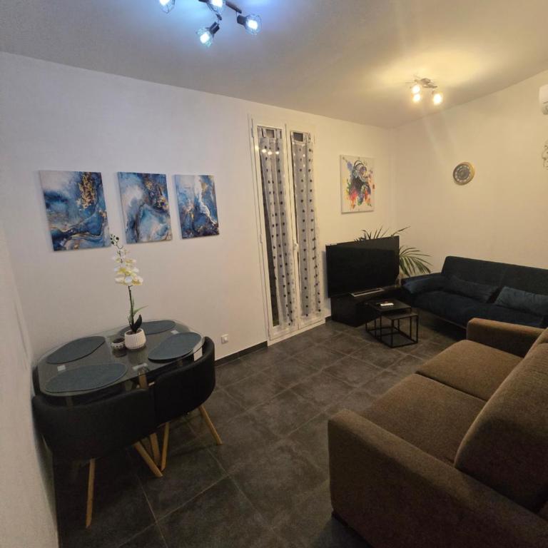 Monaco 50m Renovated 2 room apartment fully equipped airconditioning WiFi - Appartement 1 Chambre - 30