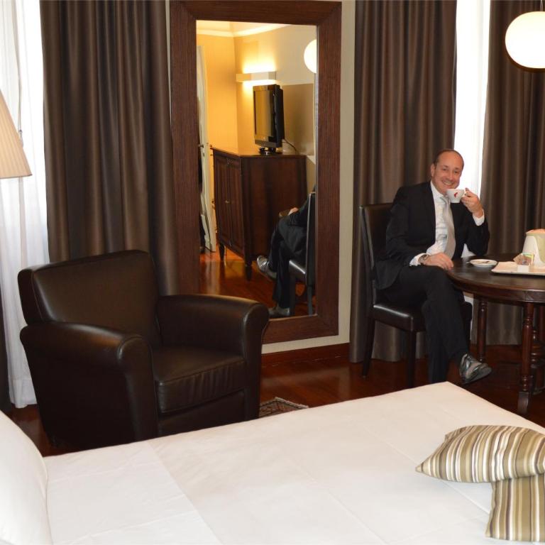 Astoria Hotel Italia - Camera Superior Matrimoniale/Doppia con Letti Singoli - 11