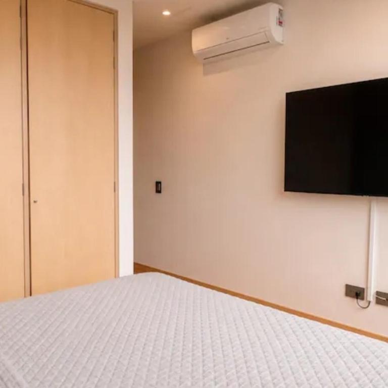 Apartamento fresco y amplio, hermosa vista Poblado Medellin - Apartamento de 3 dormitorios - 13