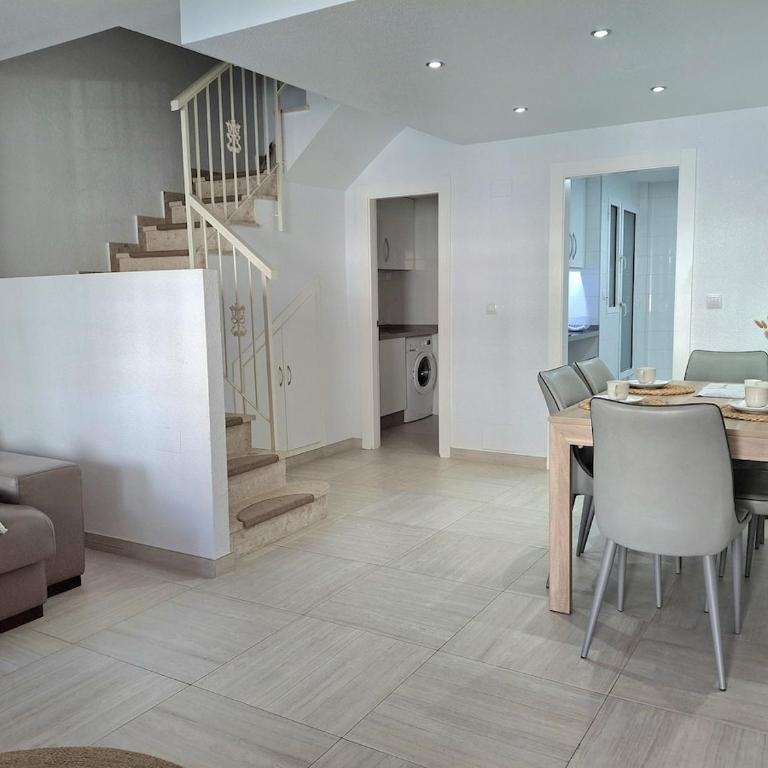 Family home with ocean views from the rooftop - Casa de 3 dormitorios - 76