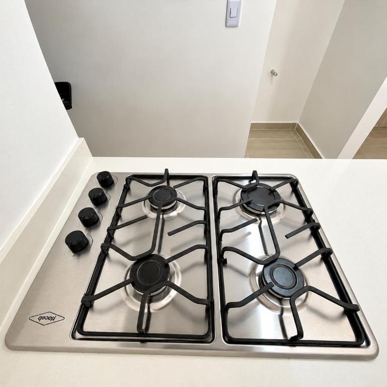 Central, Nuevo, Parqueadero Gratis, Full comodidad, Apartamento en Manizales - Apartamento de 3 dormitorios - 9