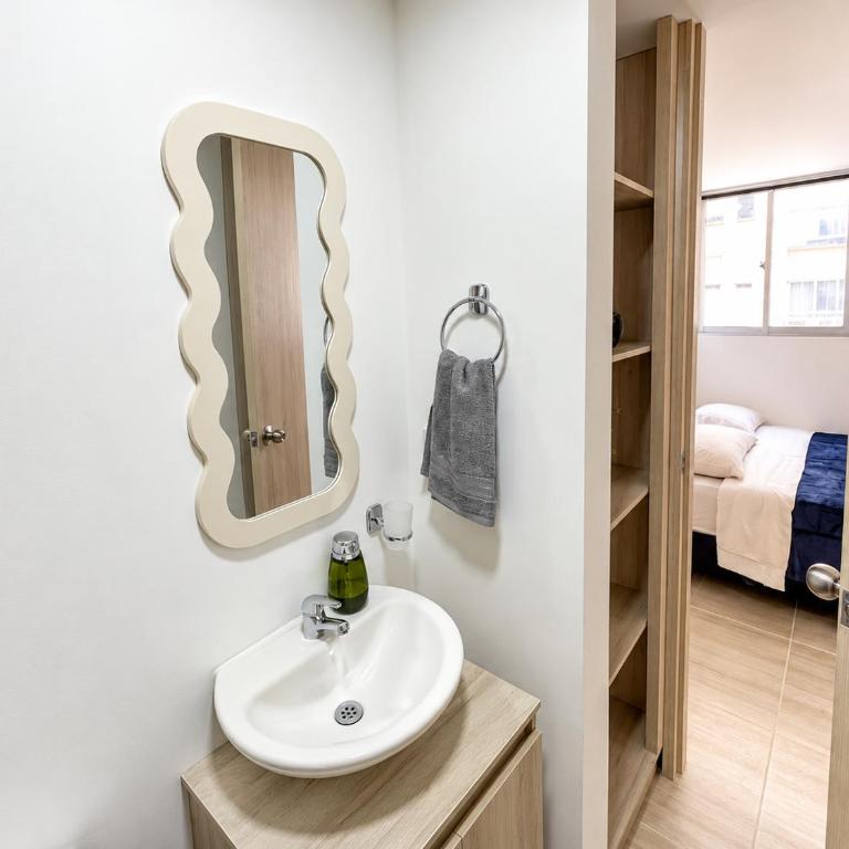 Central, Nuevo, Parqueadero Gratis, Full comodidad, Apartamento en Manizales - Apartamento de 3 dormitorios - 16