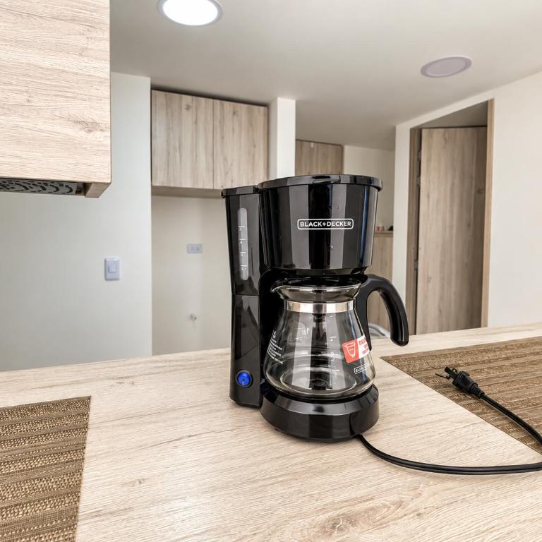 Central, Nuevo, Parqueadero Gratis, Full comodidad, Apartamento en Manizales - Apartamento de 3 dormitorios - 25