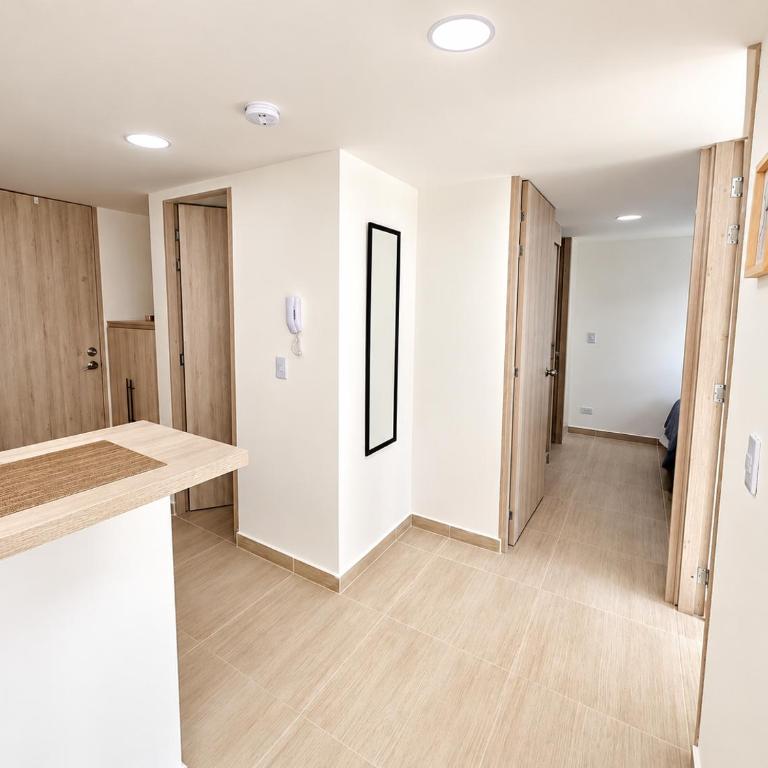Central, Nuevo, Parqueadero Gratis, Full comodidad, Apartamento en Manizales - Apartamento de 3 dormitorios - 31