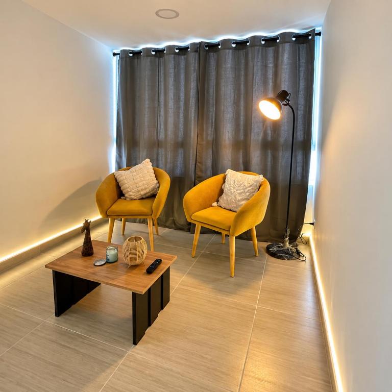 Central, Nuevo, Parqueadero Gratis, Full comodidad, Apartamento en Manizales - Apartamento de 3 dormitorios - 33