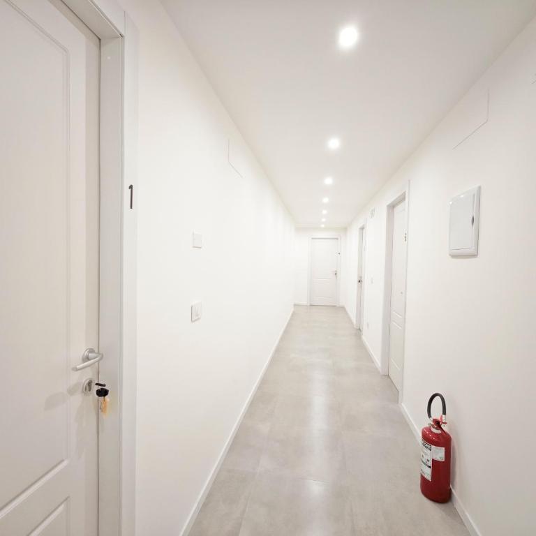 Sale Apartment - Camera Matrimoniale con Bagno Privato - 2