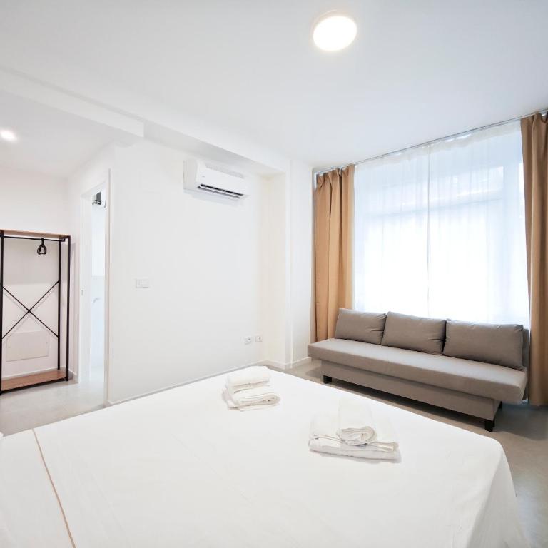 Sale Apartment - Camera Matrimoniale con Bagno Privato - 11