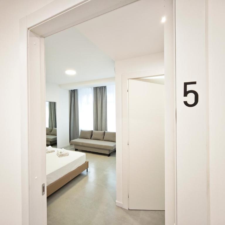 Sale Apartment - Camera Matrimoniale con Bagno Privato - 12