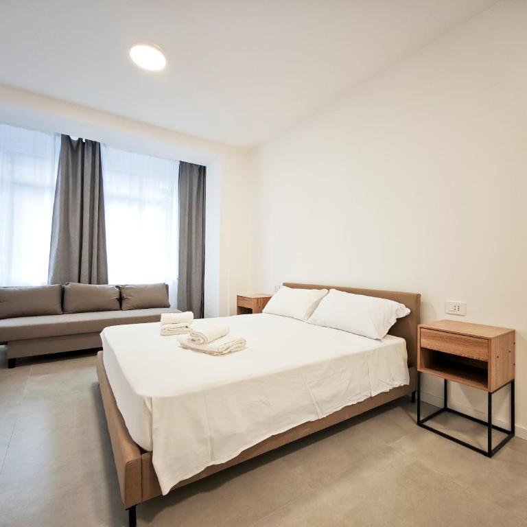 Sale Apartment - Camera Matrimoniale con Bagno Privato - 6