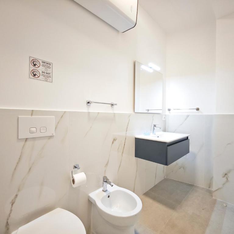 Sale Apartment - Camera Matrimoniale con Bagno Privato - 13