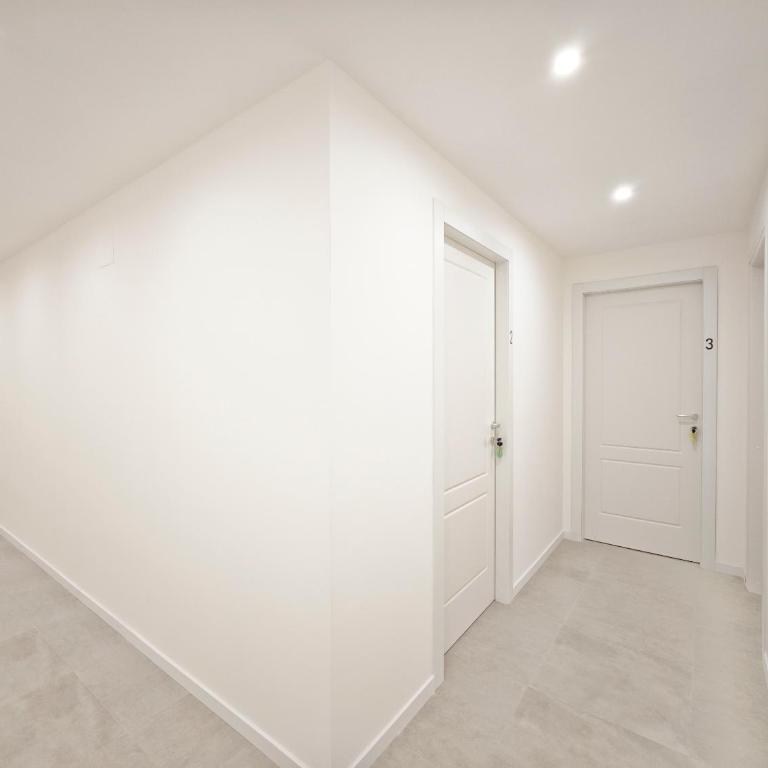 Sale Apartment - Camera Matrimoniale con Bagno Privato - 3