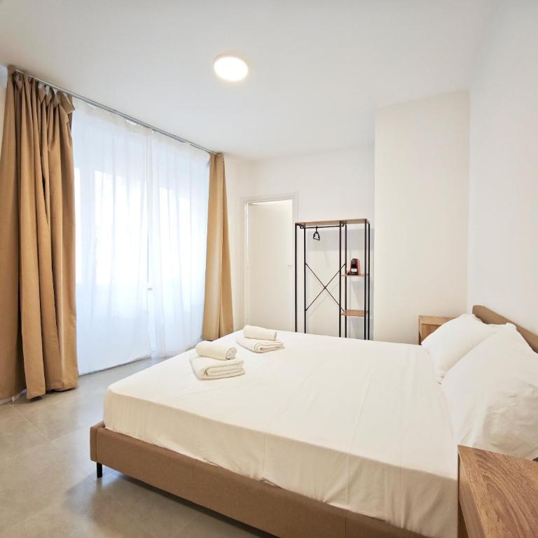 Sale Apartment - Camera Matrimoniale con Bagno Privato - 9