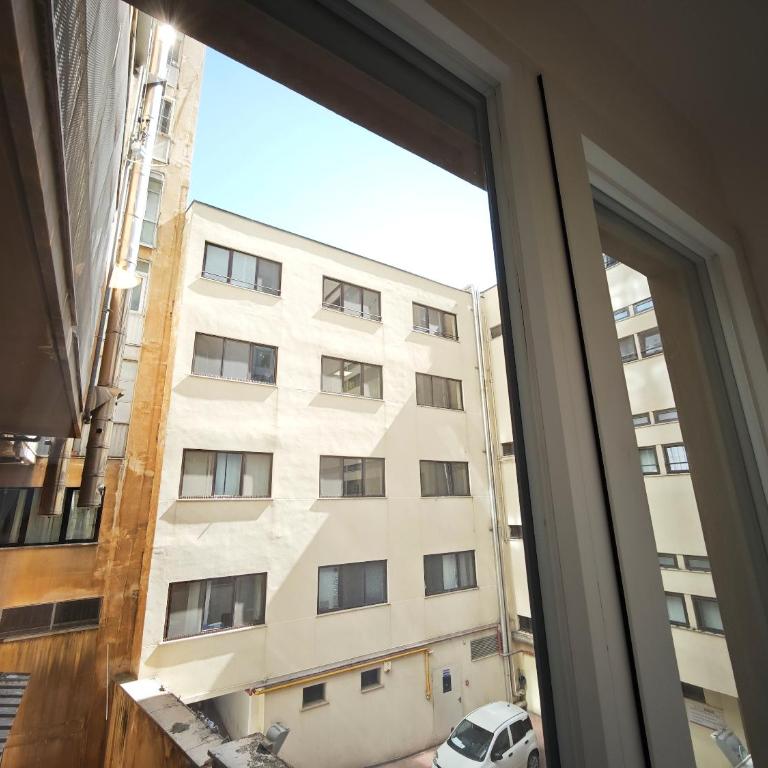 Sale Apartment - Camera Matrimoniale con Bagno Privato - 3