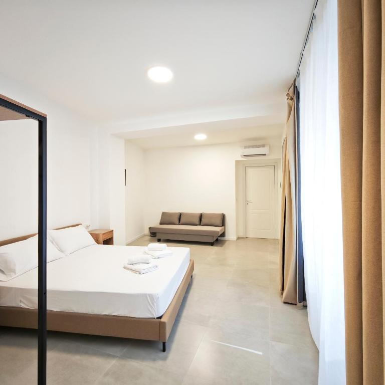 Sale Apartment - Camera Matrimoniale con Bagno Privato - 13