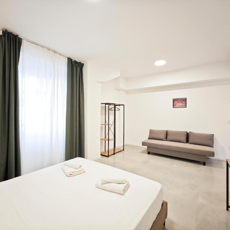 Sale Apartment - Camera Matrimoniale con Bagno Privato - 6