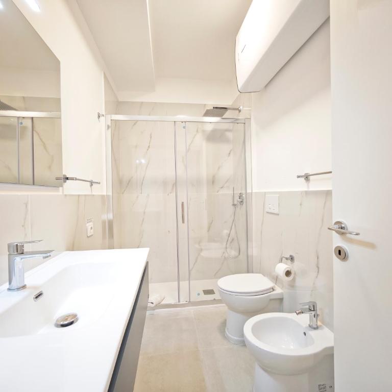 Sale Apartment - Camera Matrimoniale con Bagno Privato - 12