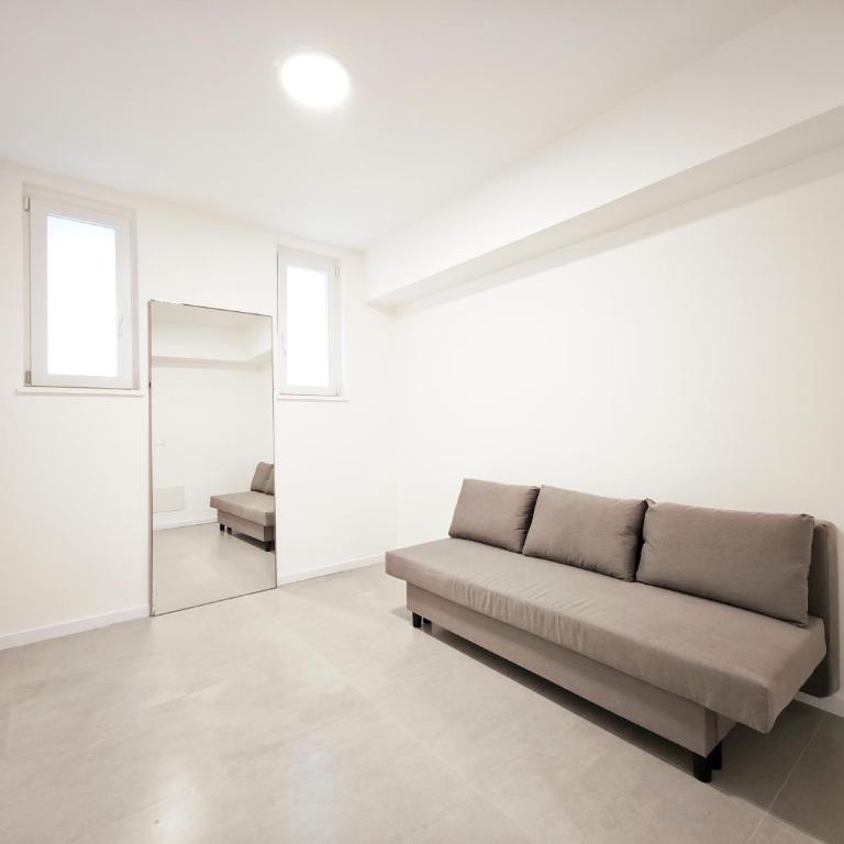 Sale Apartment - Camera Matrimoniale con Bagno Privato - 6