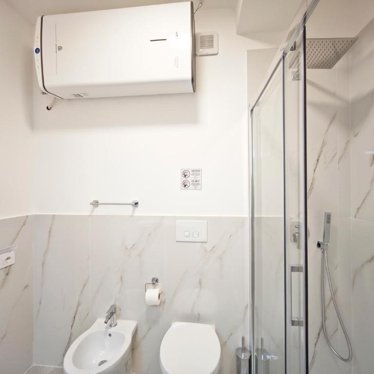 Sale Apartment - Camera Matrimoniale con Bagno Privato - 13