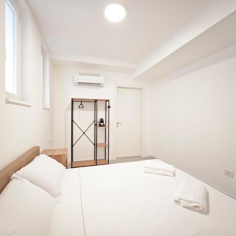 Sale Apartment - Camera Matrimoniale con Bagno Privato - 16